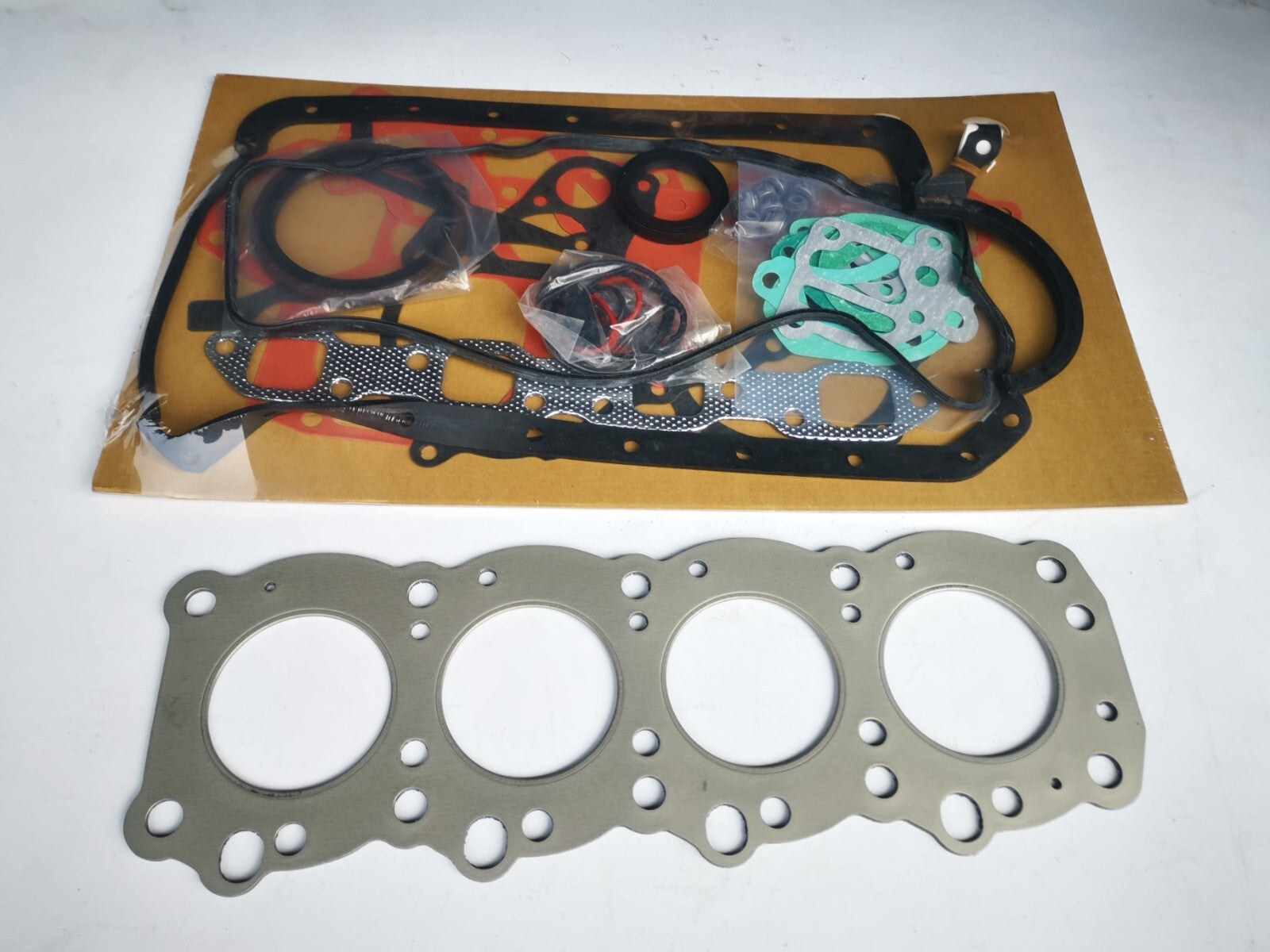 For Isuzu 4FE1 rebuild kit piston ring cylinder liner head gasket all bearings