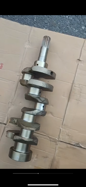 For Kubota engine rebuild kit  D902 Crankshaft complete new