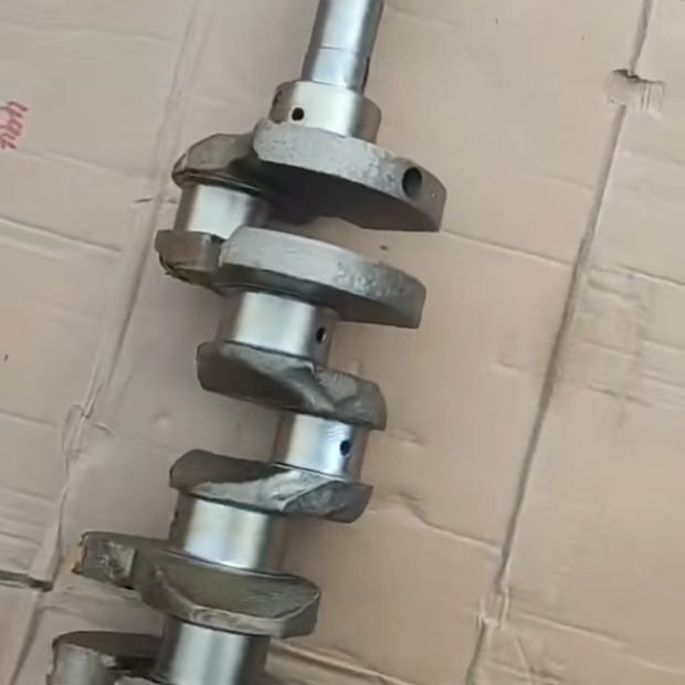 For Kubota engine rebuild kit  D902 Crankshaft complete new