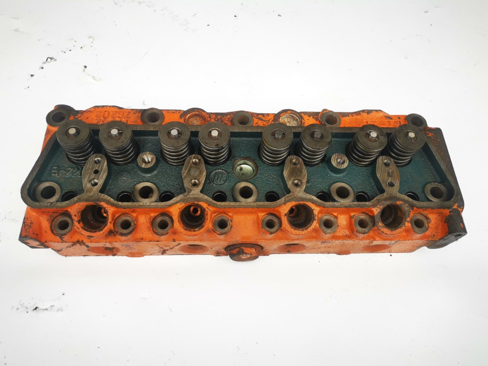 For  forklift engine SD22 Cylinder Head ASSY valve guide seat spring oil seals